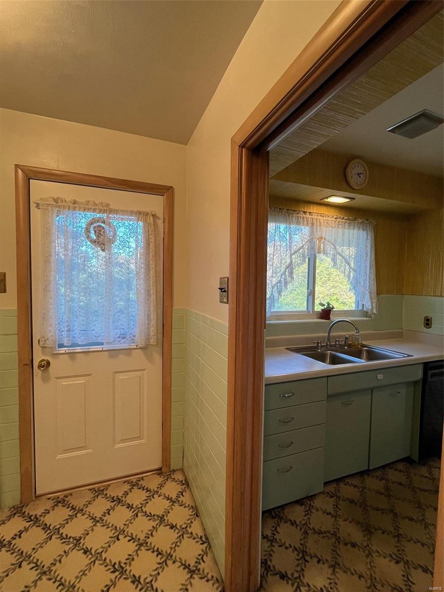 11627 Fallbrook Drive St. Louis, MO 63131 - Photo 32 of 88