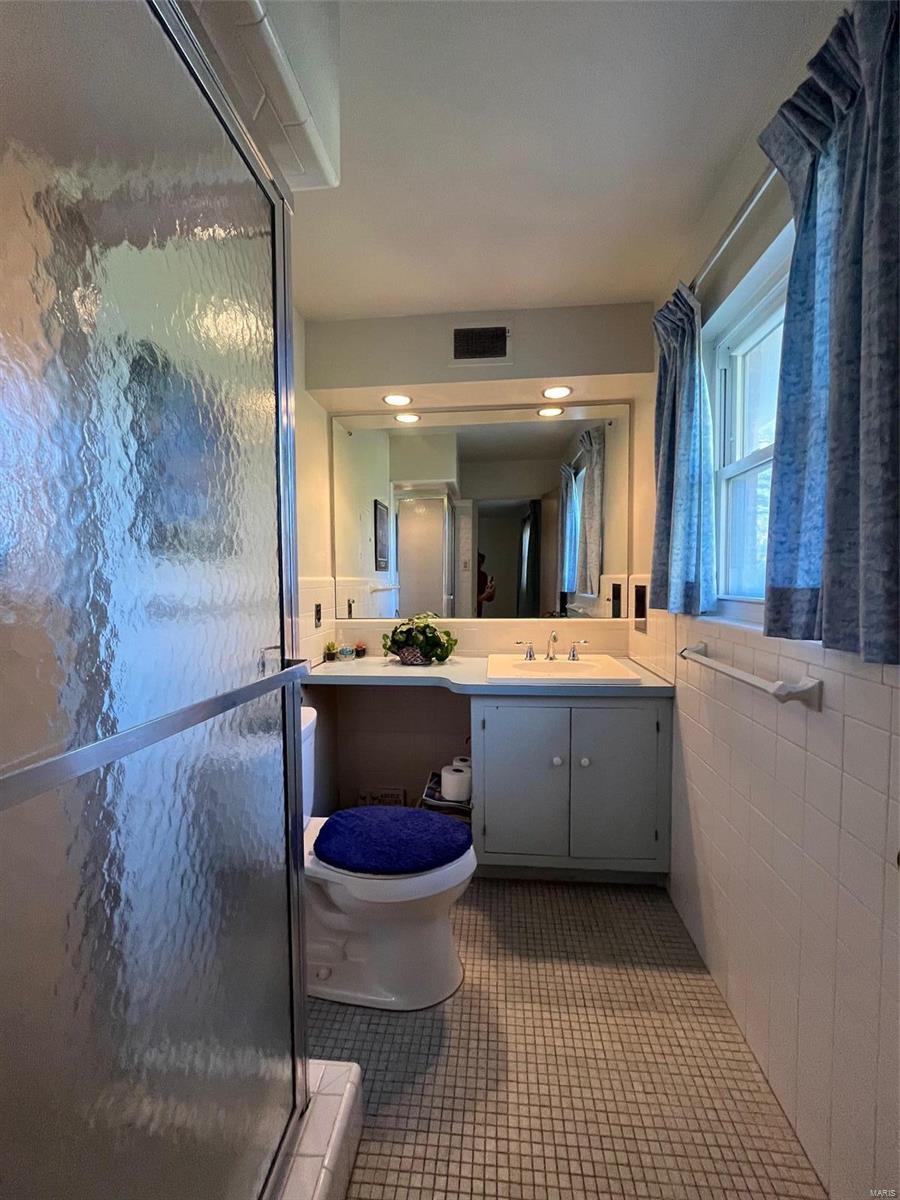 11627 Fallbrook Drive St. Louis, MO 63131 - Photo 59 of 88