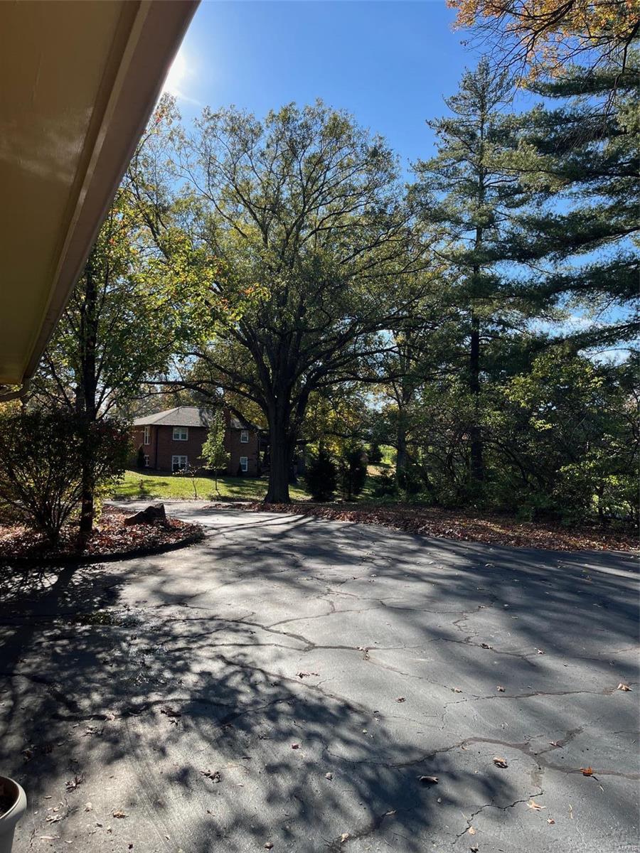 11627 Fallbrook Drive St. Louis, MO 63131 - Photo 72 of 88