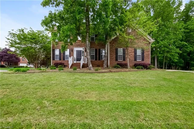 $2,280 | 4001 Preswick Court, High Point, NC 27265