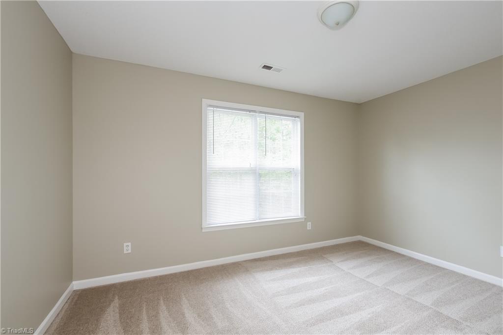 4001 Preswick Court High Point, NC 27265 - Photo 11 of 17