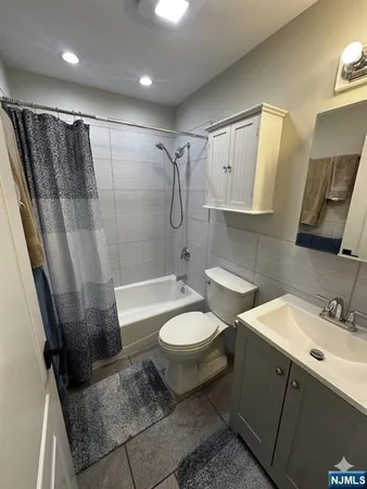 $3,500 | 418 Madeline Avenue, Garfield, NJ 07026