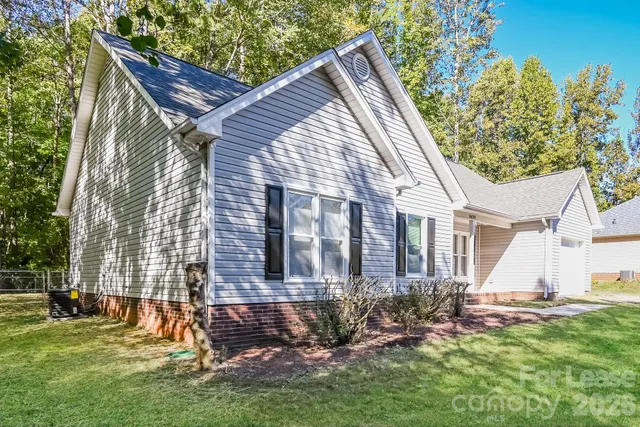 $1,905 | 9409 Dogwood Ridge Drive, Mint Hill, NC 28227