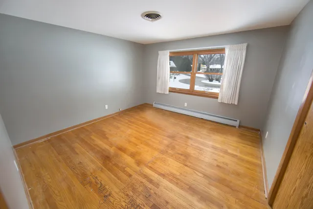 $525,000 | 2261 West Kenboern Drive, Glendale, WI 53209