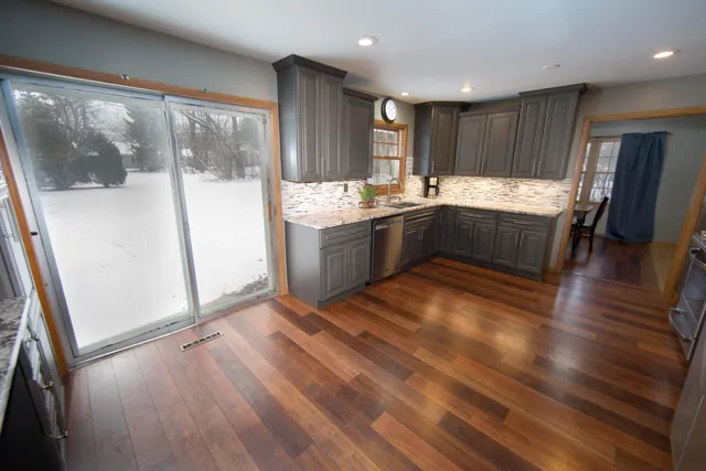 $525,000 | 2261 West Kenboern Drive, Glendale, WI 53209