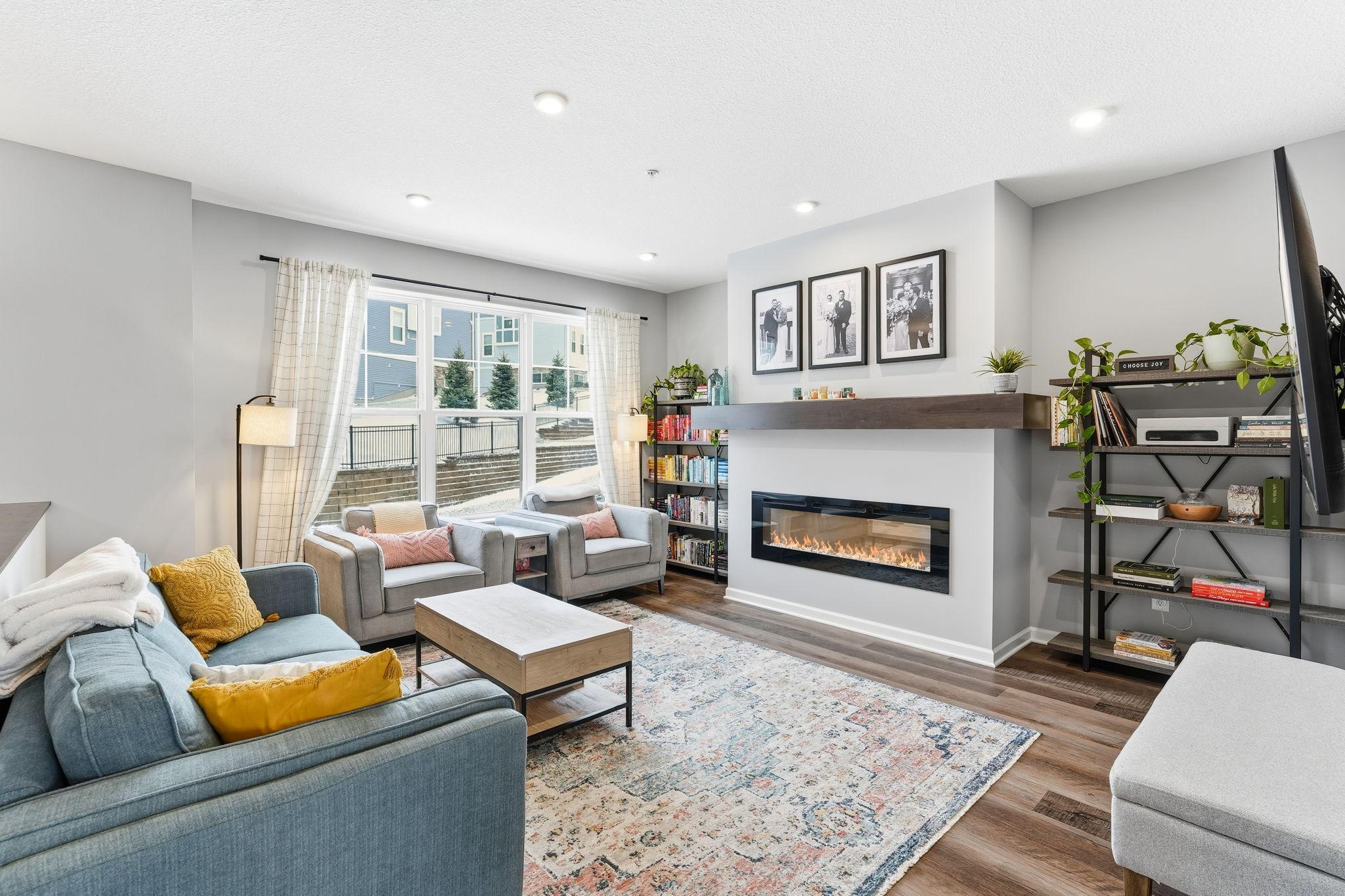 2210 Gateway Curve St. Paul, MN 55109 - Photo 3 of 36