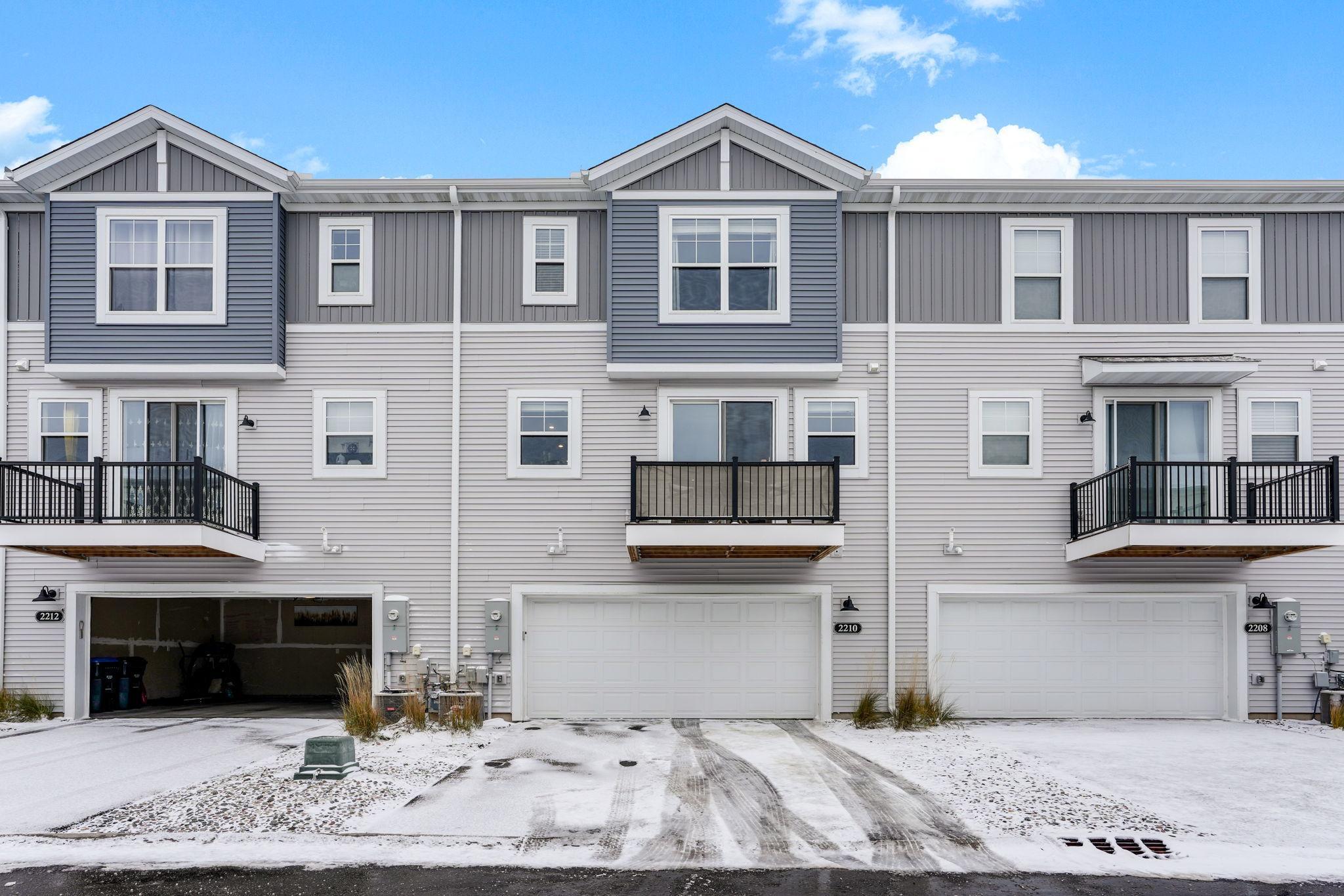 2210 Gateway Curve St. Paul, MN 55109 - Photo 33 of 36