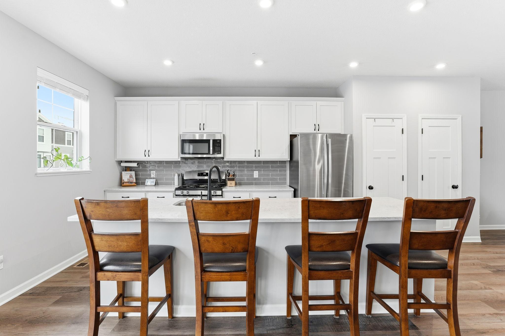 2210 Gateway Curve St. Paul, MN 55109 - Photo 8 of 36