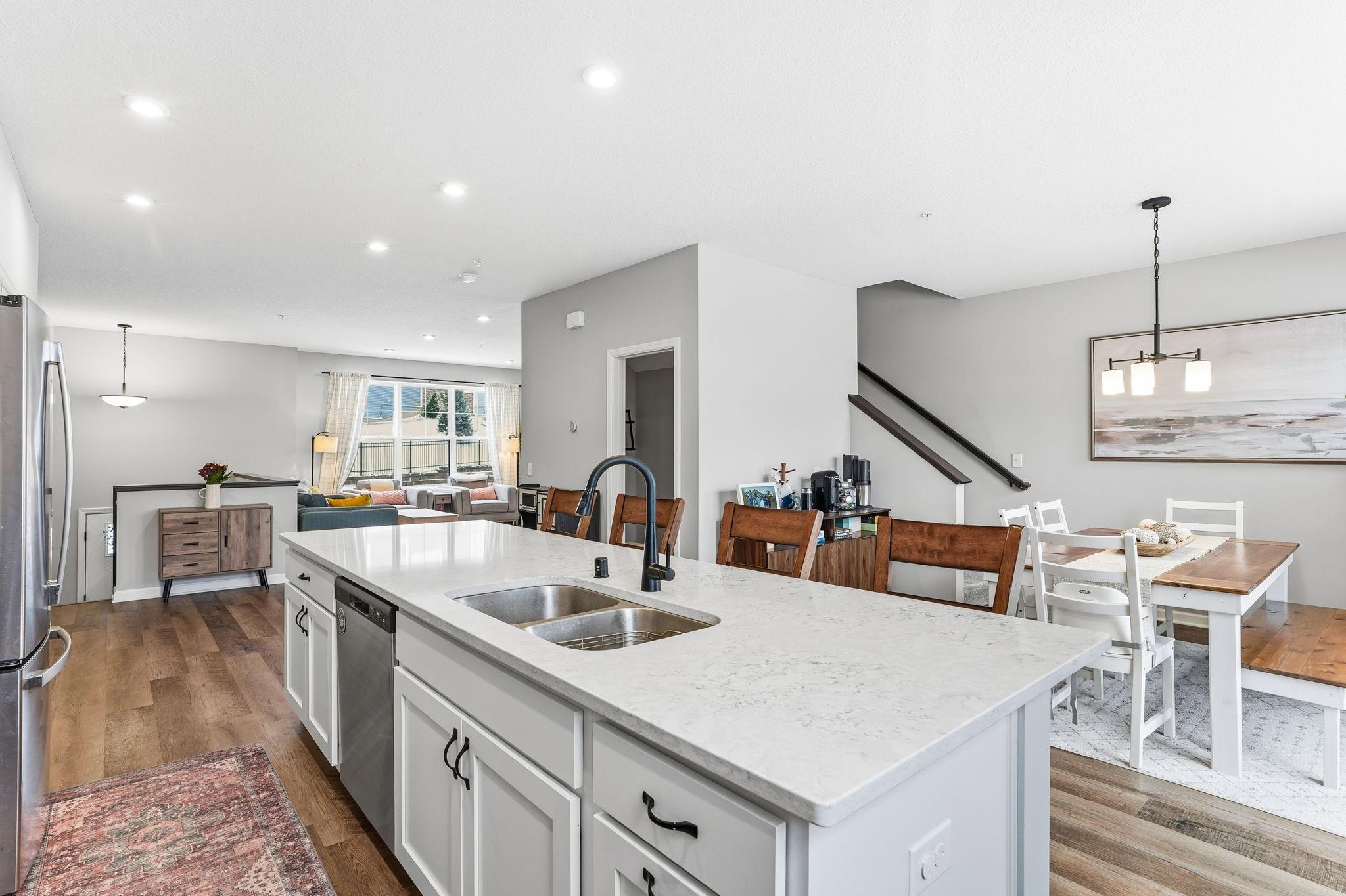 2210 Gateway Curve St. Paul, MN 55109 - Photo 10 of 36