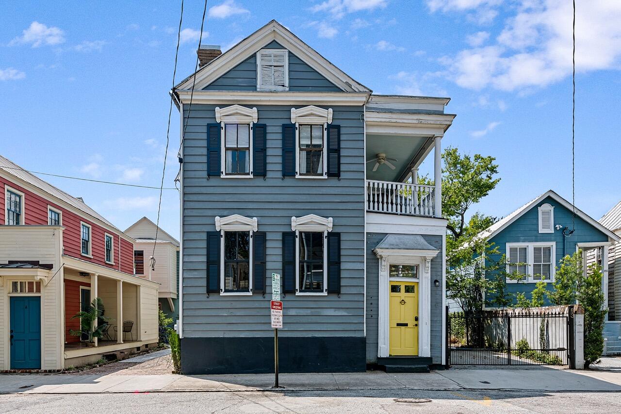 83 Line Street Charleston, SC 29403 - Photo 2 of 54 001-83LineSt-Charleston-SC-29403-YourPad