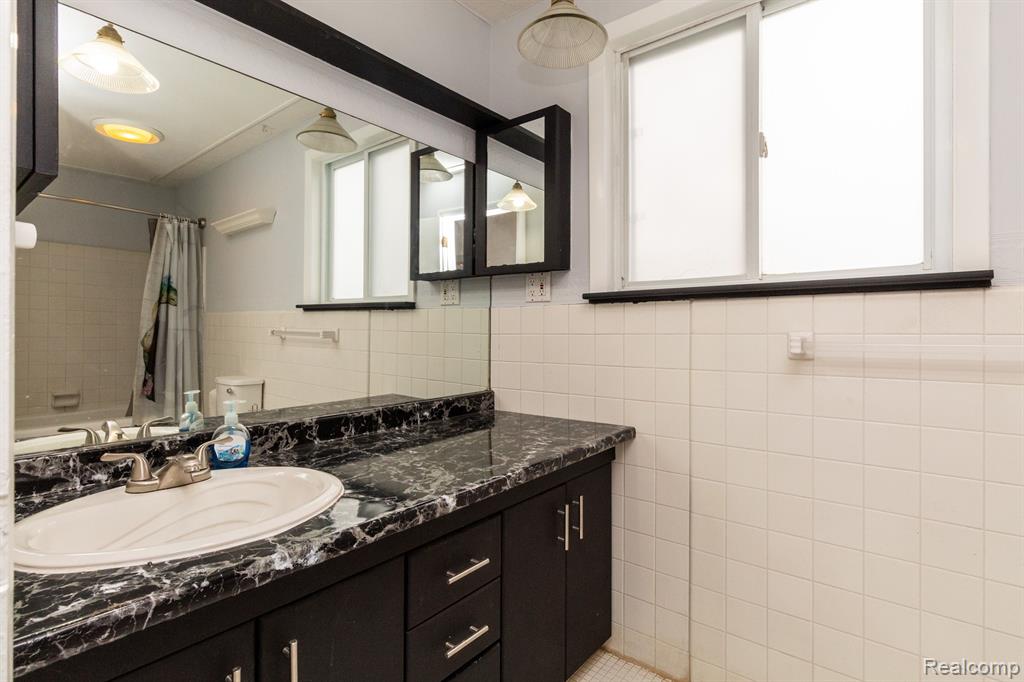 3126 Avalon Road Rochester Hills, MI 48309 - Photo 24 of 38