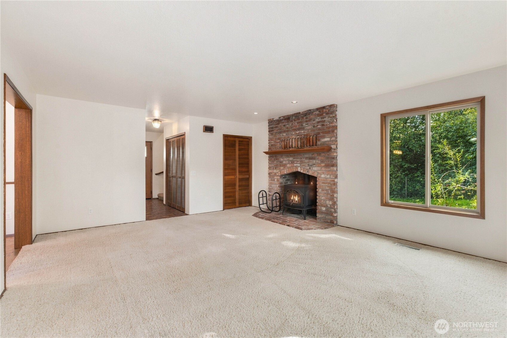 14730 Connelly Road Snohomish, WA 98296 - Photo 6 of 40 Gallery Image 6