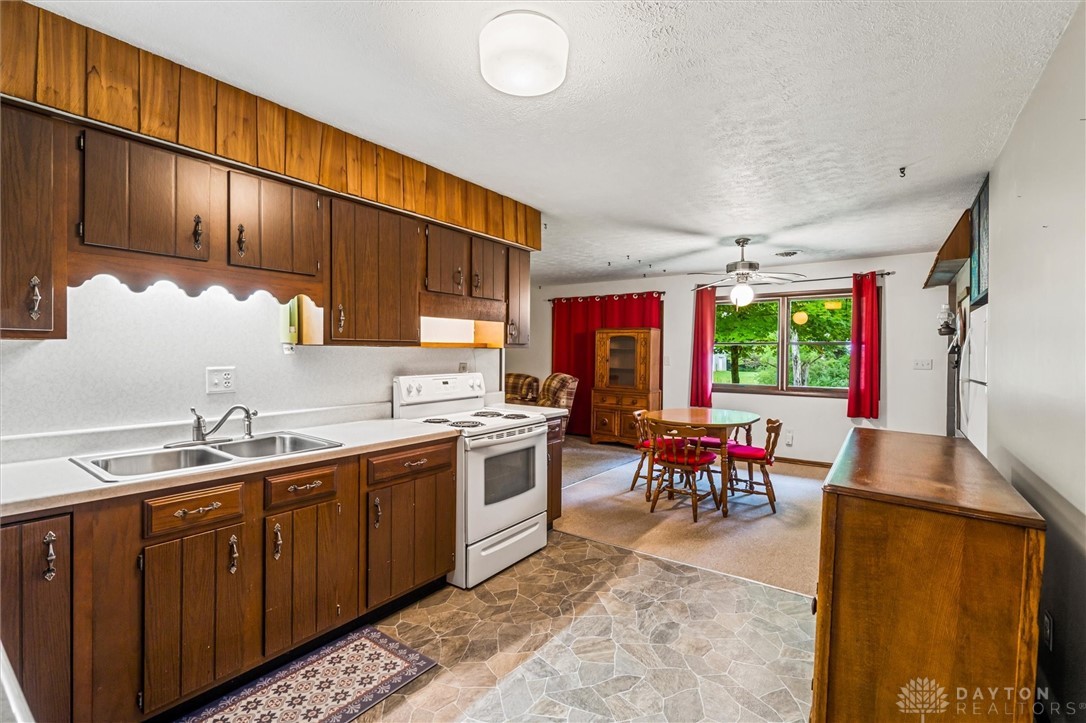 6801 Gorsuch Road Franklin, OH 45005 - Photo 6 of 51 Gallery Image 6
