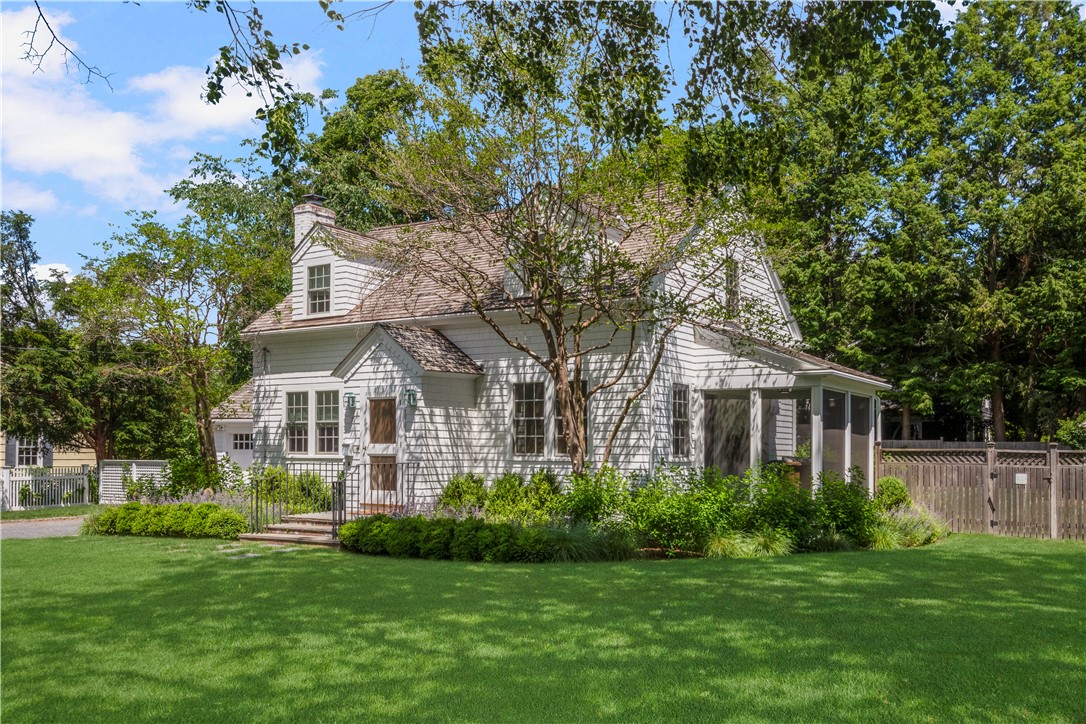 11 Chachapacasset Road Barrington, RI 02806 - Photo 1 of 31