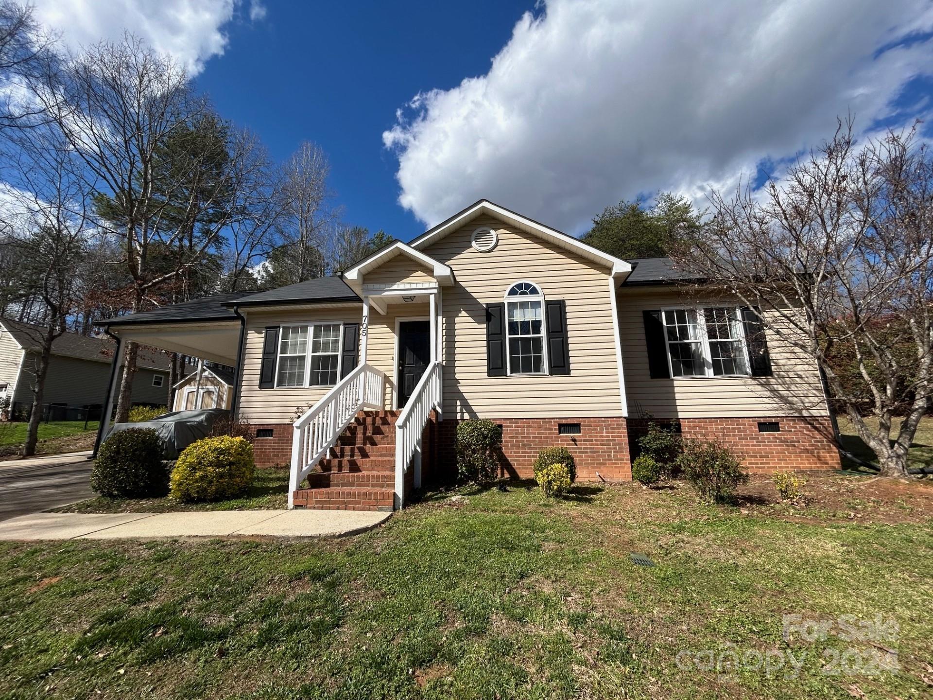 705 Cove Road Gastonia, NC 28052 - Photo 1 of 39 Gallery Image 1