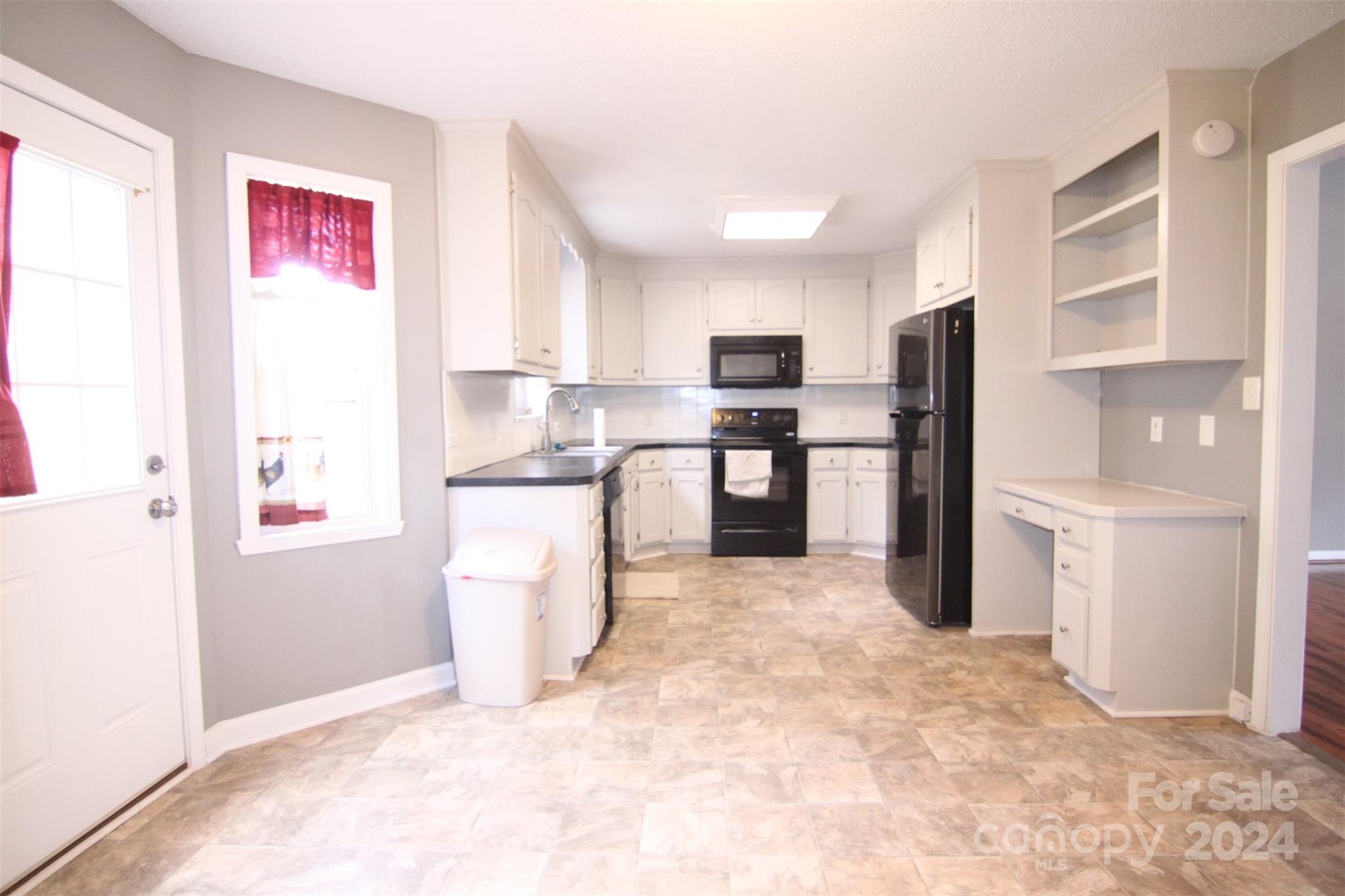 705 Cove Road Gastonia, NC 28052 - Photo 7 of 39 Gallery Image 7