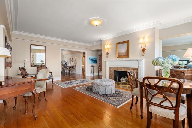 $2,700,000 | 250 Beacon Street, Unit 8, Boston, MA 02116