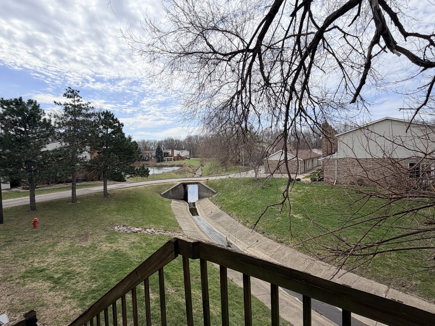 903 North Linden Street, Unit 28 Normal, IL 61761 - Photo 18 of 18 a view of a garden from a patio