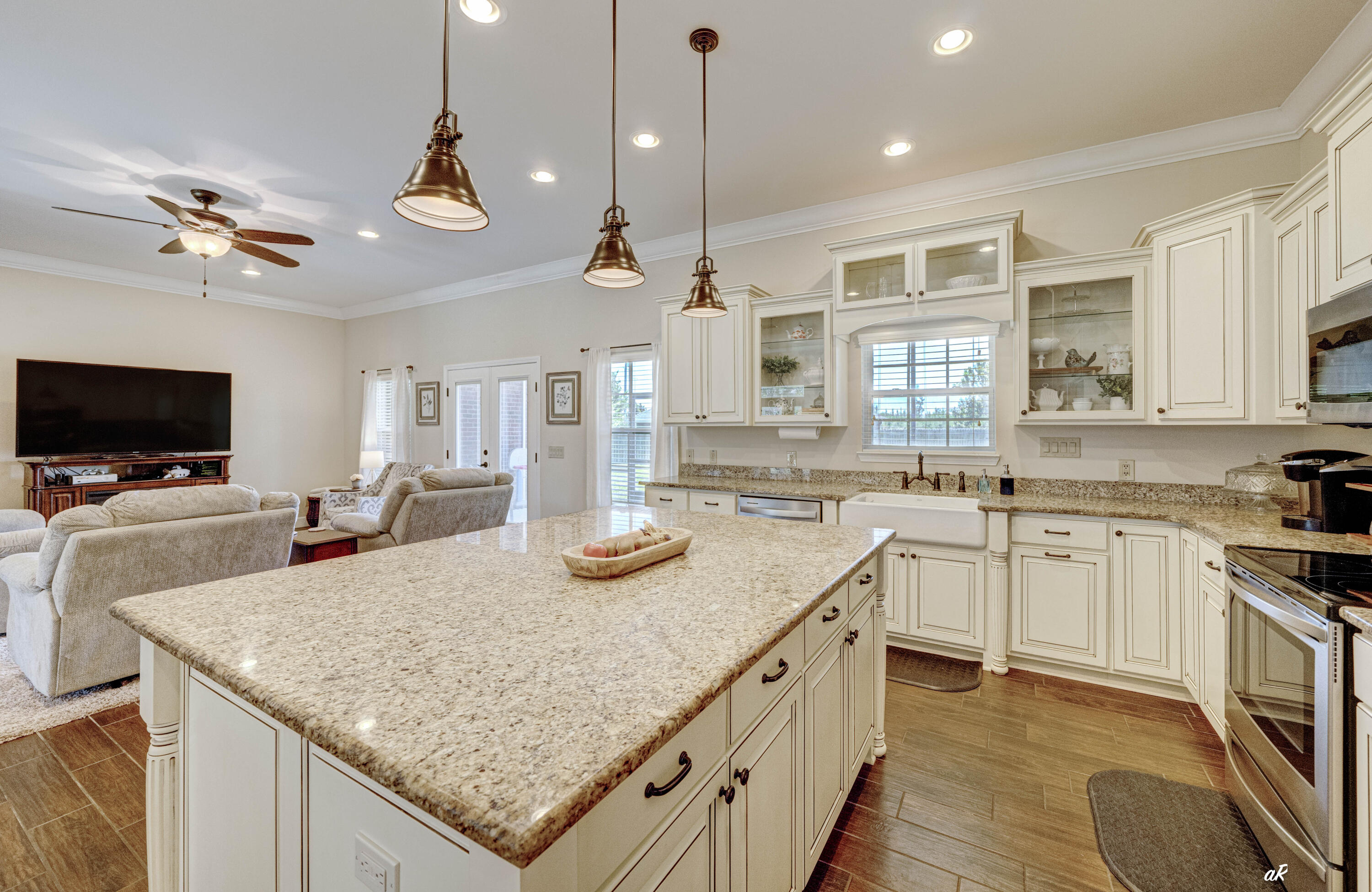 7927 Highpoint Road Panama City, FL 32404 - Photo 11 of 40 Kitchen-4