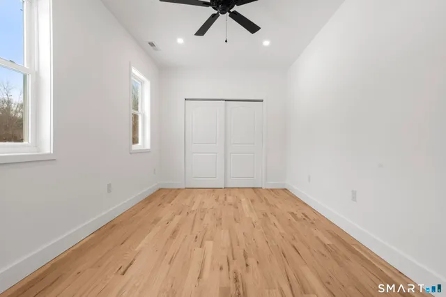 $749,900 | 244 Cow Hill Road, Clinton, CT 06413