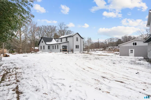 $749,900 | 244 Cow Hill Road, Clinton, CT 06413