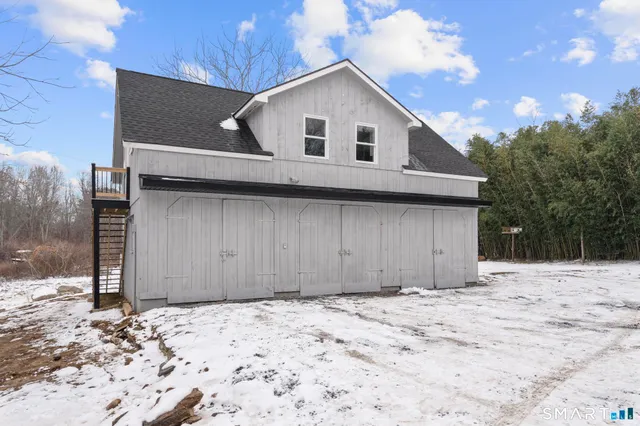 $749,900 | 244 Cow Hill Road, Clinton, CT 06413