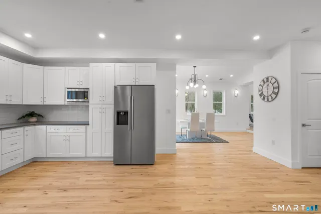 $749,900 | 244 Cow Hill Road, Clinton, CT 06413