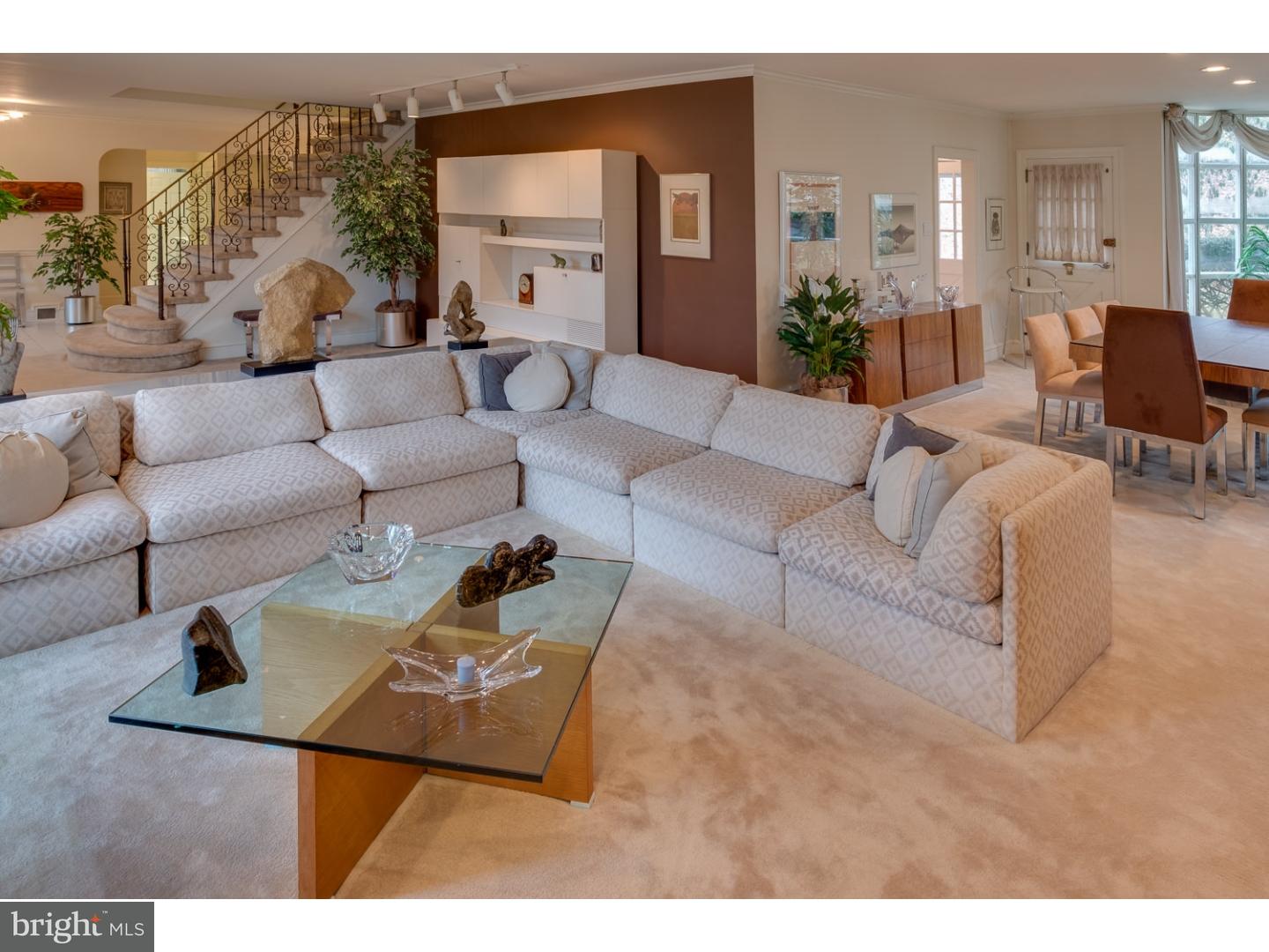 104 David Road Bala Cynwyd, PA 19004 - Photo 4 of 25 Living Room