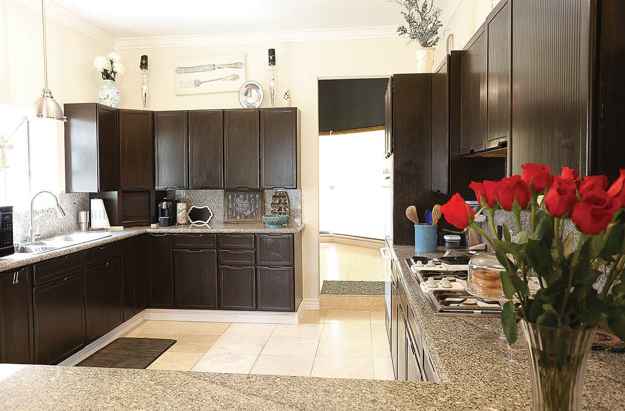 407 Manor Road Laredo, TX 78041 - Photo 8 of 20 Gallery Image 8