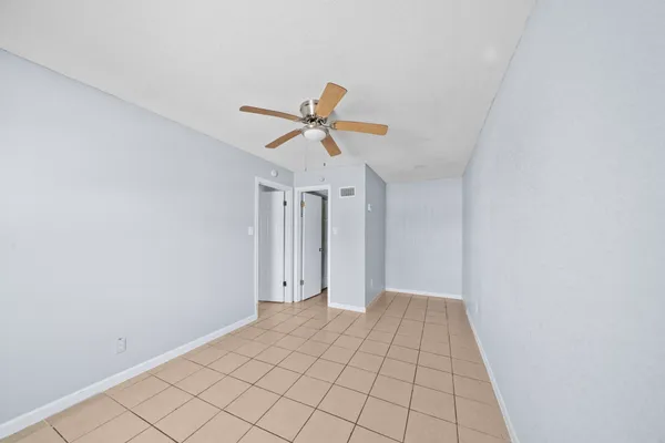 $1,150 | 904 Beverly Avenue, Unit C, Pasadena, TX 77506