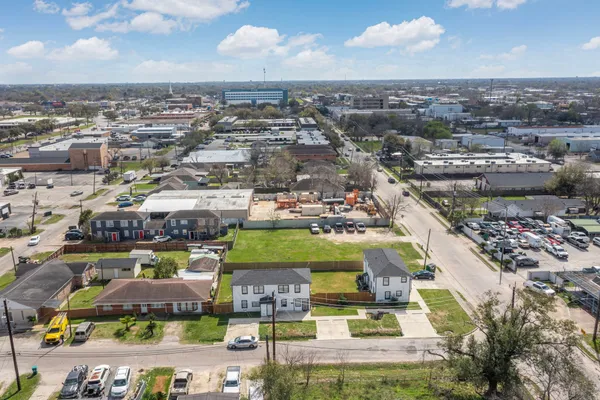 $1,150 | 904 Beverly Avenue, Unit C, Pasadena, TX 77506