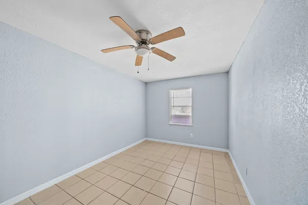 $1,150 | 904 Beverly Avenue, Unit C, Pasadena, TX 77506
