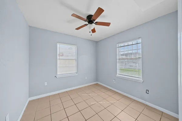 $1,150 | 904 Beverly Avenue, Unit C, Pasadena, TX 77506