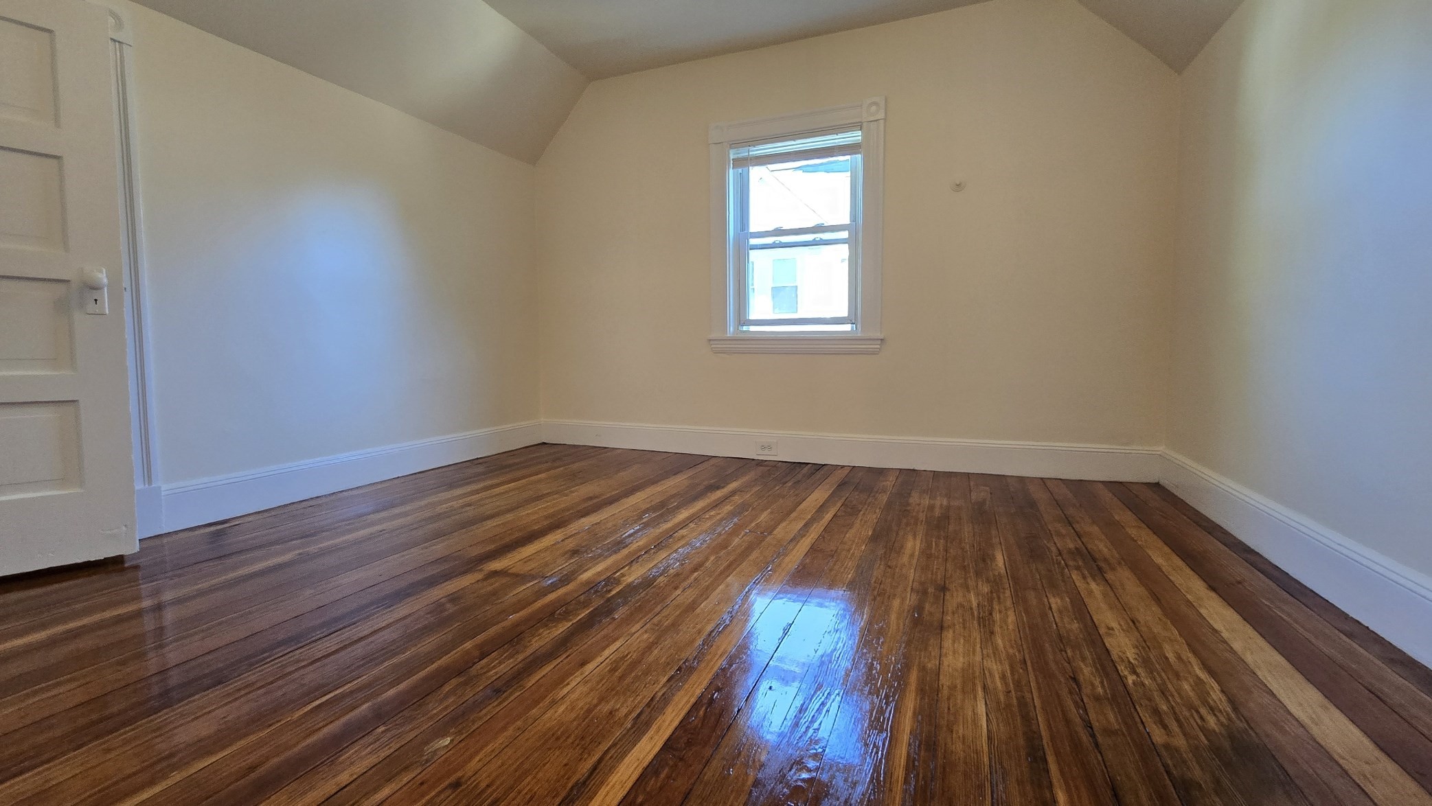 27 Newcastle Road, Unit 1 Boston, MA 02135 - Photo 10 of 12 Gallery Image 10