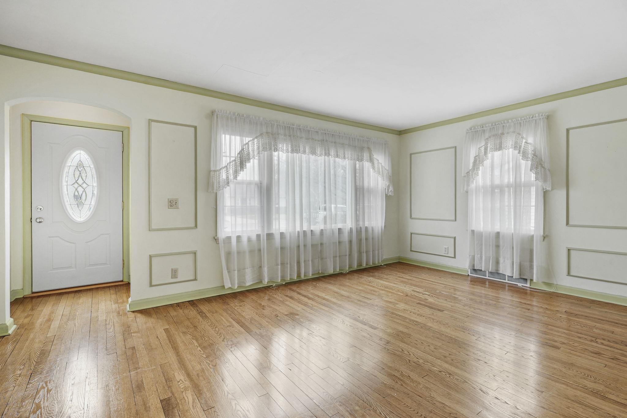 4902 Rothman Place Monona, WI 53716 - Photo 7 of 57