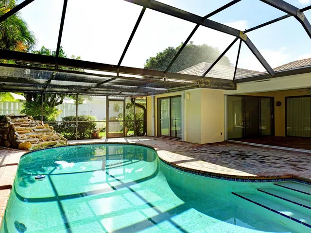 a view of outdoor space