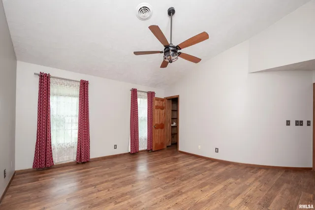 $595,000 | 4490 Hamilton Drive, Bettendorf, IA 52722