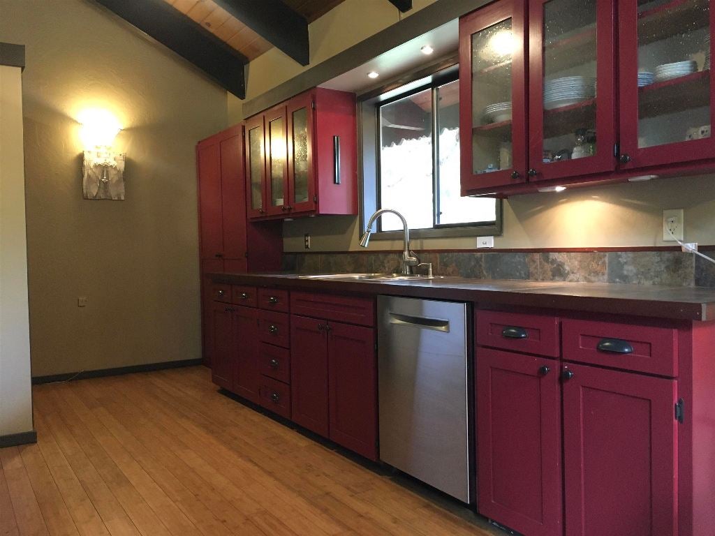 1015 Davis Place Road Mount Shasta, CA 96067 - Photo 7 of 24 Gallery Image 7