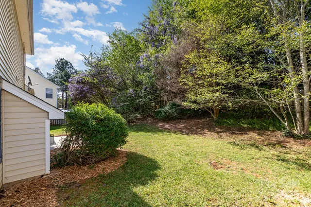 $450,000 | 10429 Madison Park Drive, Charlotte, NC 28269