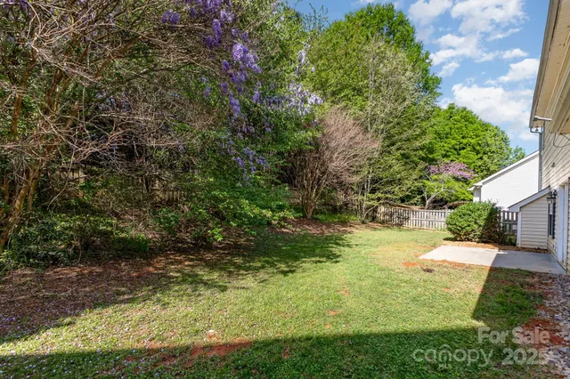 $450,000 | 10429 Madison Park Drive, Charlotte, NC 28269