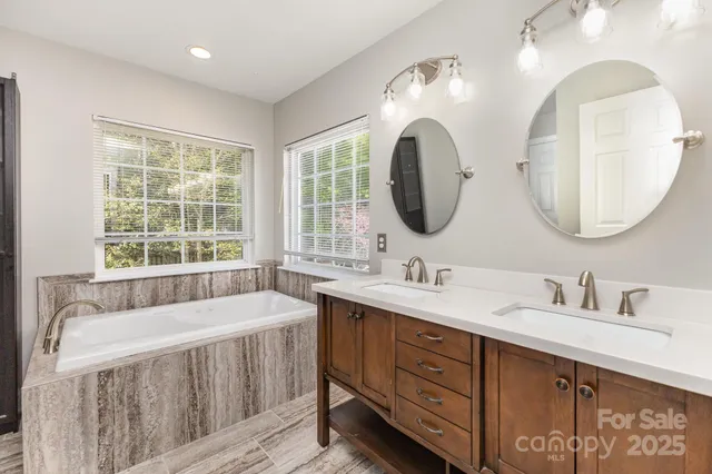 $450,000 | 10429 Madison Park Drive, Charlotte, NC 28269