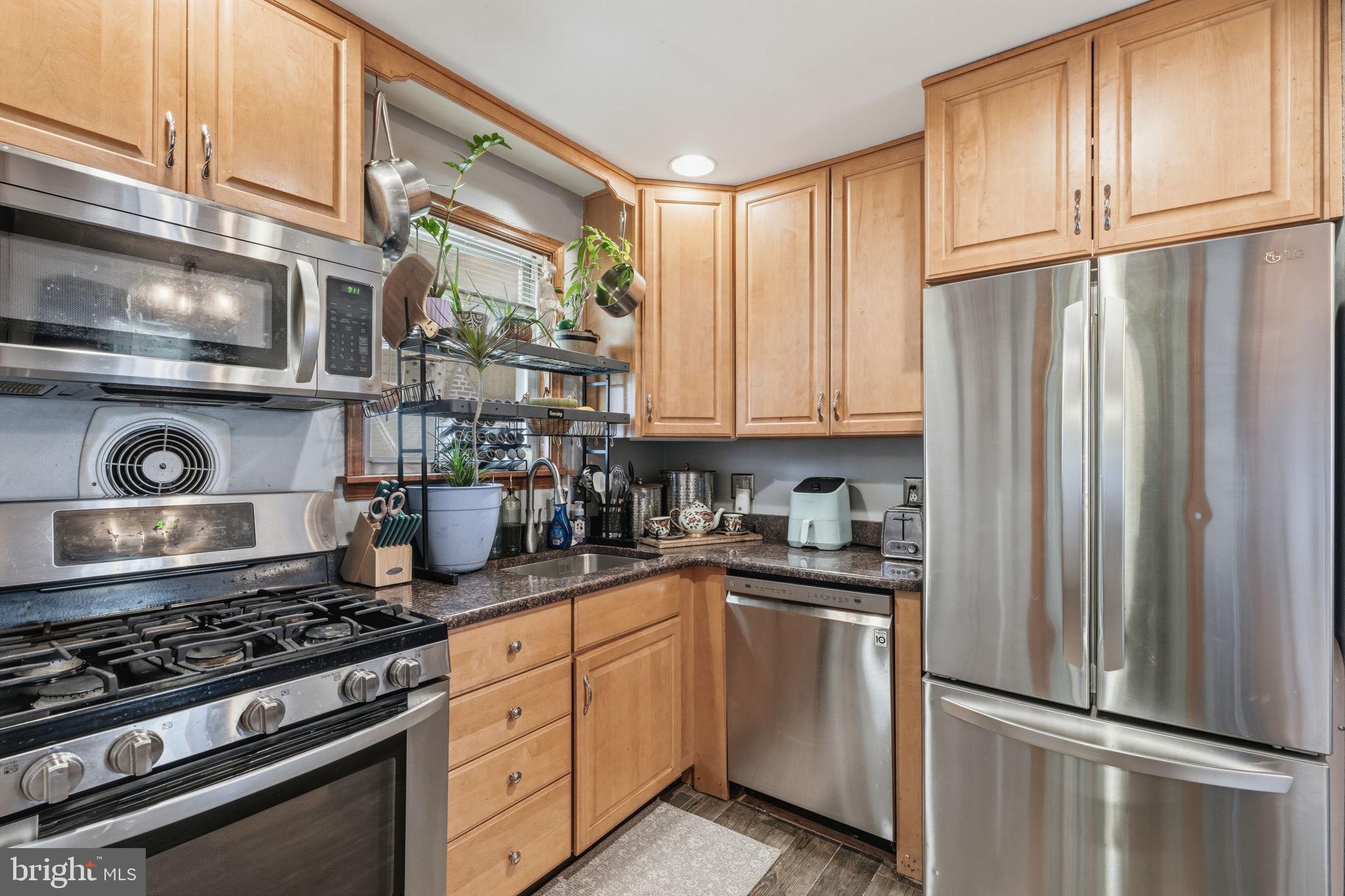 729 Chandler Street Philadelphia, PA 19111 - Photo 10 of 32 Kitchen with plenty of storage