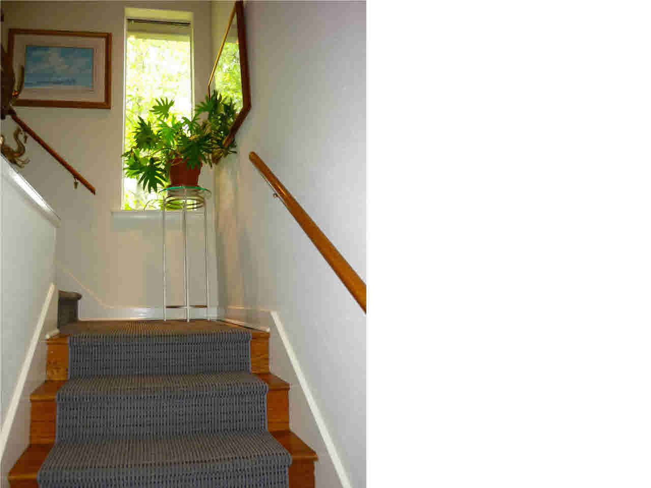 5125 Old Canton Road, Unit 219 Jackson, MS 39211 - Photo 26 of 48 Lovely Stairway