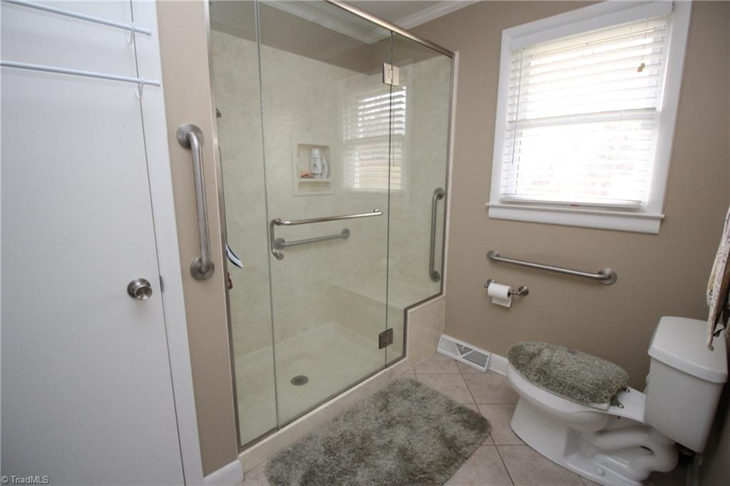 6754 Eldred Road Walkertown, NC 27051 - Photo 13 of 21 Gallery Image 13