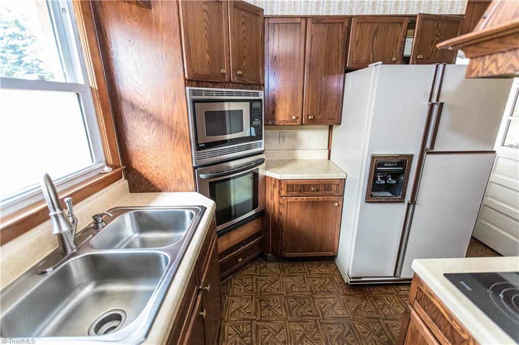 6754 Eldred Road Walkertown, NC 27051 - Photo 6 of 21 Gallery Image 6