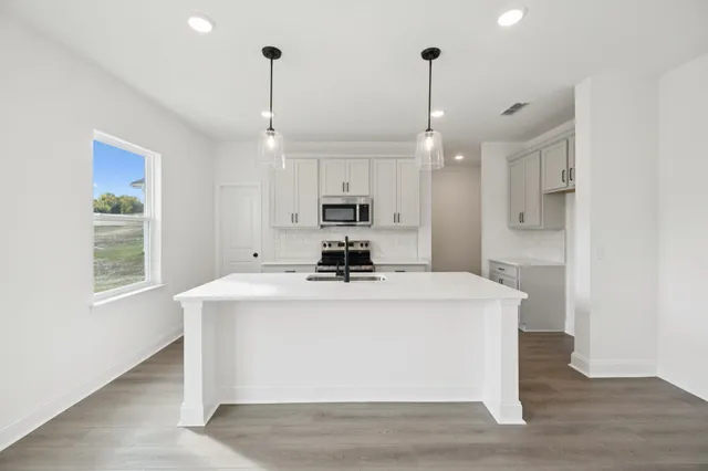 $528,240 | 116 Dahlia Drive, La Vergne, TN 37086