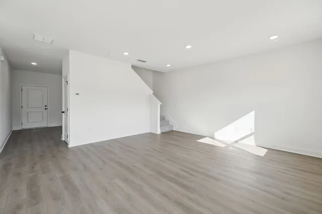 $528,240 | 116 Dahlia Drive, La Vergne, TN 37086