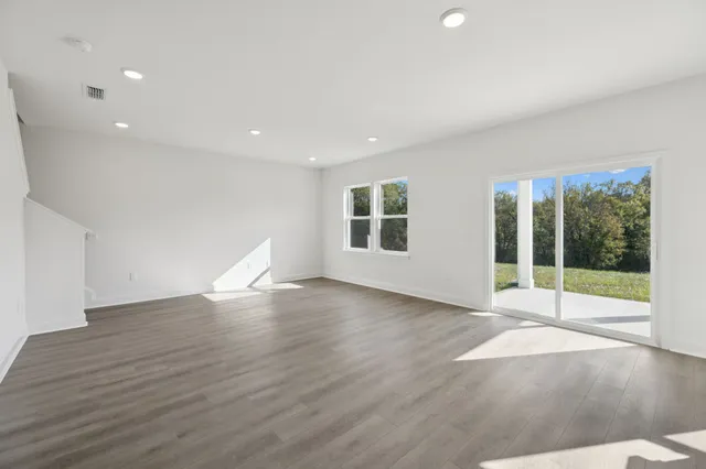 $528,240 | 116 Dahlia Drive, La Vergne, TN 37086