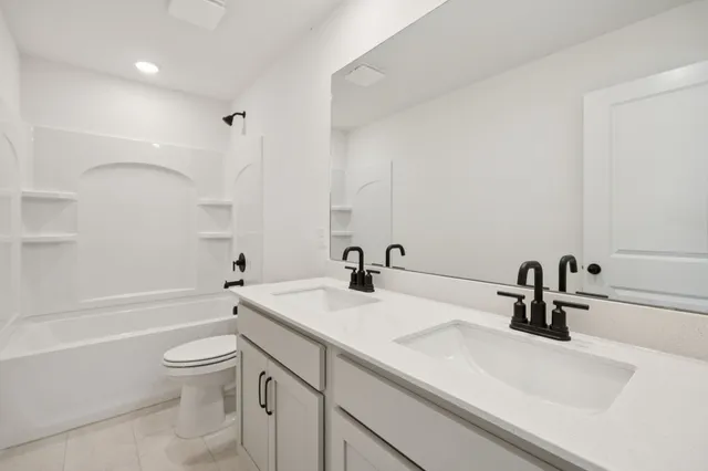 $528,240 | 116 Dahlia Drive, La Vergne, TN 37086