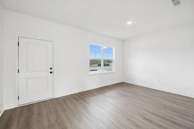 $528,240 | 116 Dahlia Drive, La Vergne, TN 37086